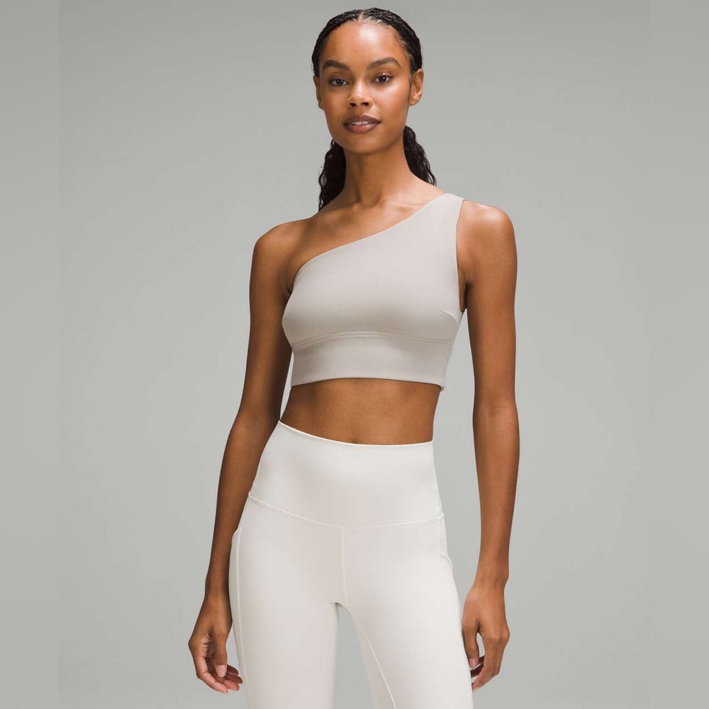 D - Lululemon Align Asymmetrical Bra *Light Support, C/D Cup
Riverstone